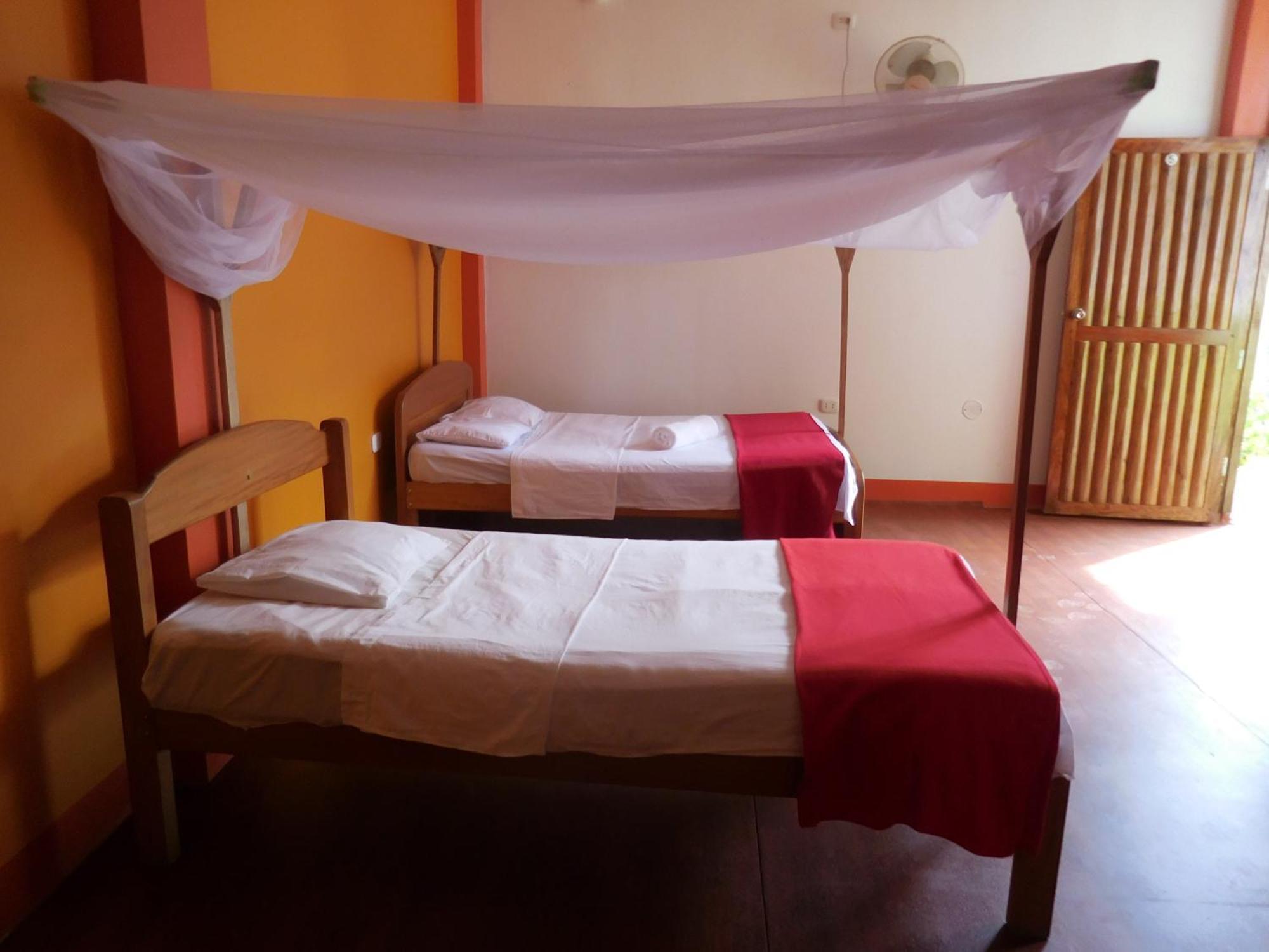 Tambopata Hostel Puerto Maldonado Kültér fotó