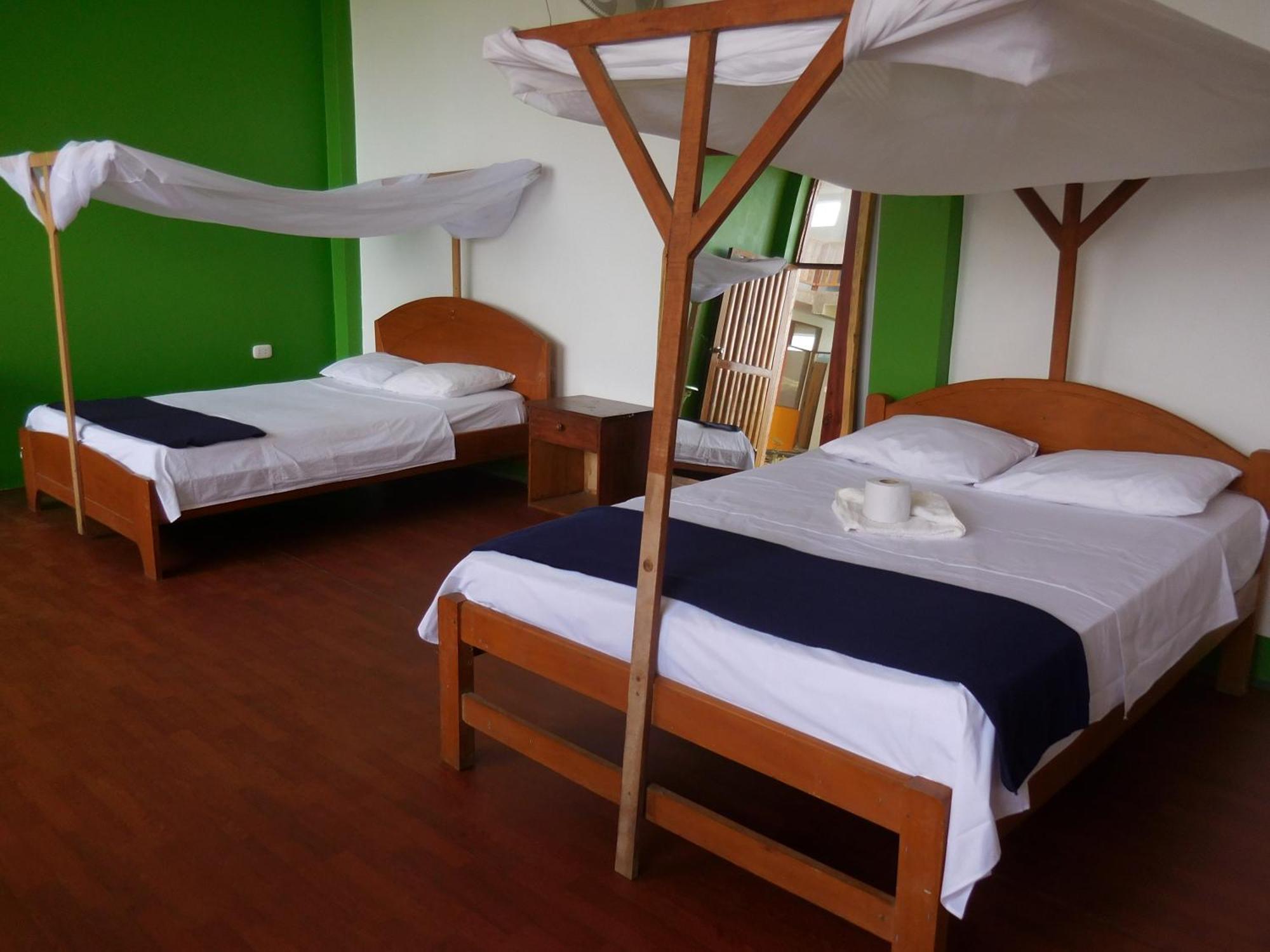 Tambopata Hostel Puerto Maldonado Kültér fotó