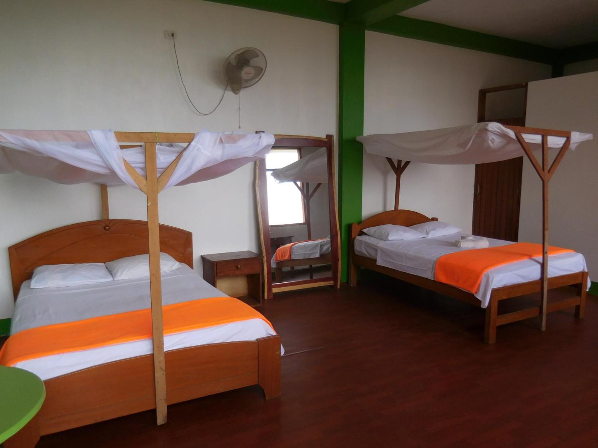 Tambopata Hostel Puerto Maldonado Kültér fotó